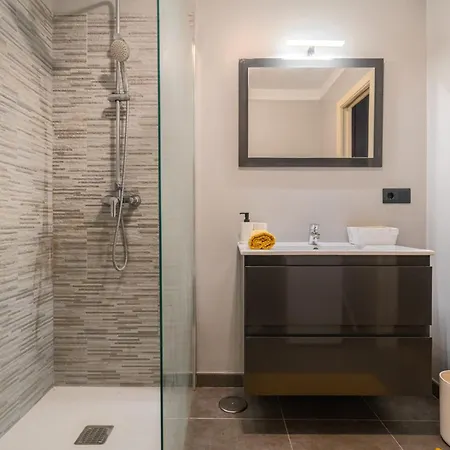 Apartment Sunny With Pool & Terrace & Wifi *