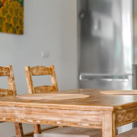 Sunny With Pool & Terrace & Wifi Apartment *