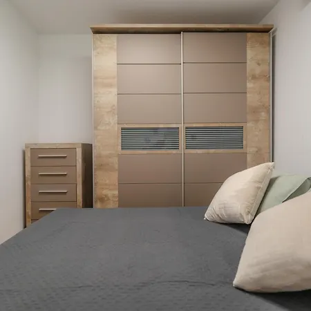 Sunny With Pool & Terrace & Wifi *