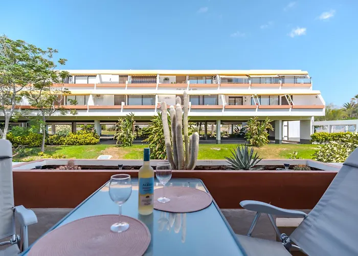 Sunny With Pool & Terrace & Wifi *