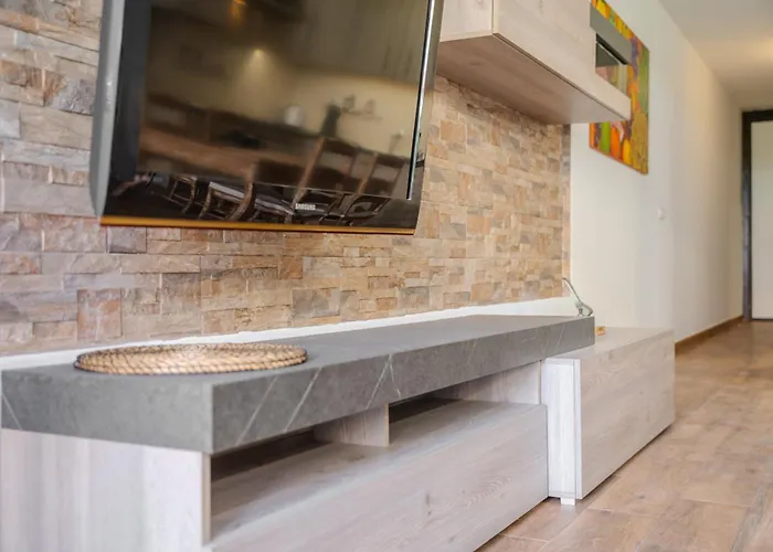 アパート Sunny With Pool & Terrace & Wifi *