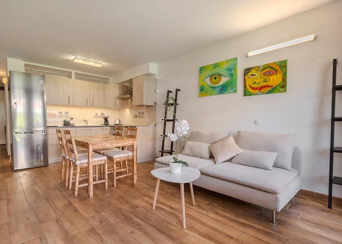 Sunny With Pool & Terrace & Wifi * Costa Del Silencio